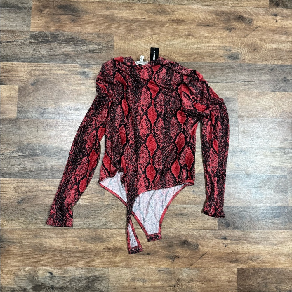 Express Red and Black Snake Print Top - Picture 4 of 5
